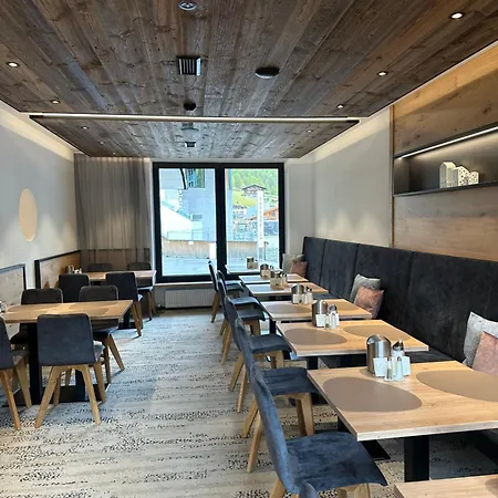 Garni Ehrenreich Bed and Breakfast Ζόλντεν