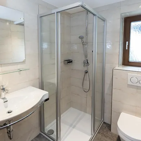 Garni Ehrenreich ベッド・アンド・ブレックファスト 3*