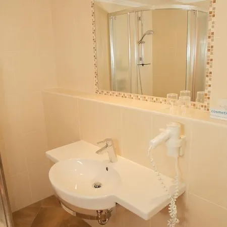 Garni Ehrenreich ベッド・アンド・ブレックファスト ゼルデン