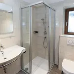 Garni Ehrenreich Bed & Breakfast 3*